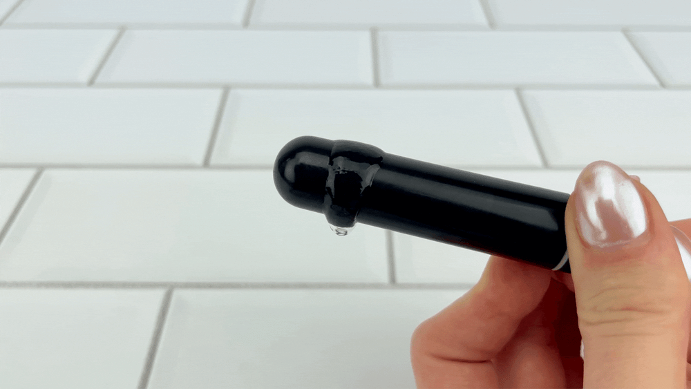 GIF of lubricant on vibrating Slim Vibrating Bullet for adults