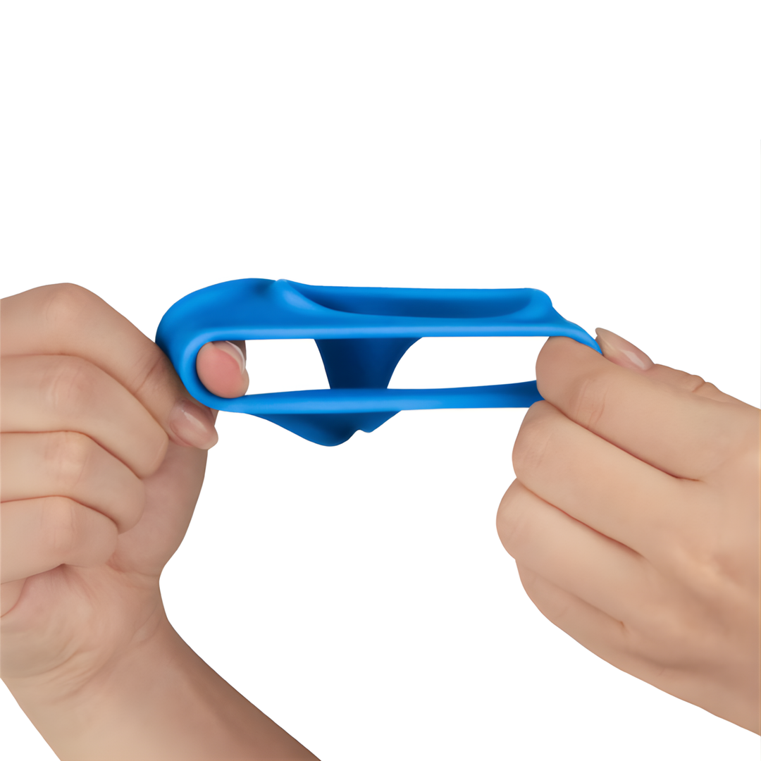 close up of Pinnacle Pro Trio Grip Enhancer Sleeve flexibility 