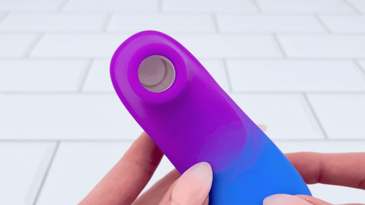 front view of Aurora Rechargeable Air Pulse Clit Stimulator  in full motion 