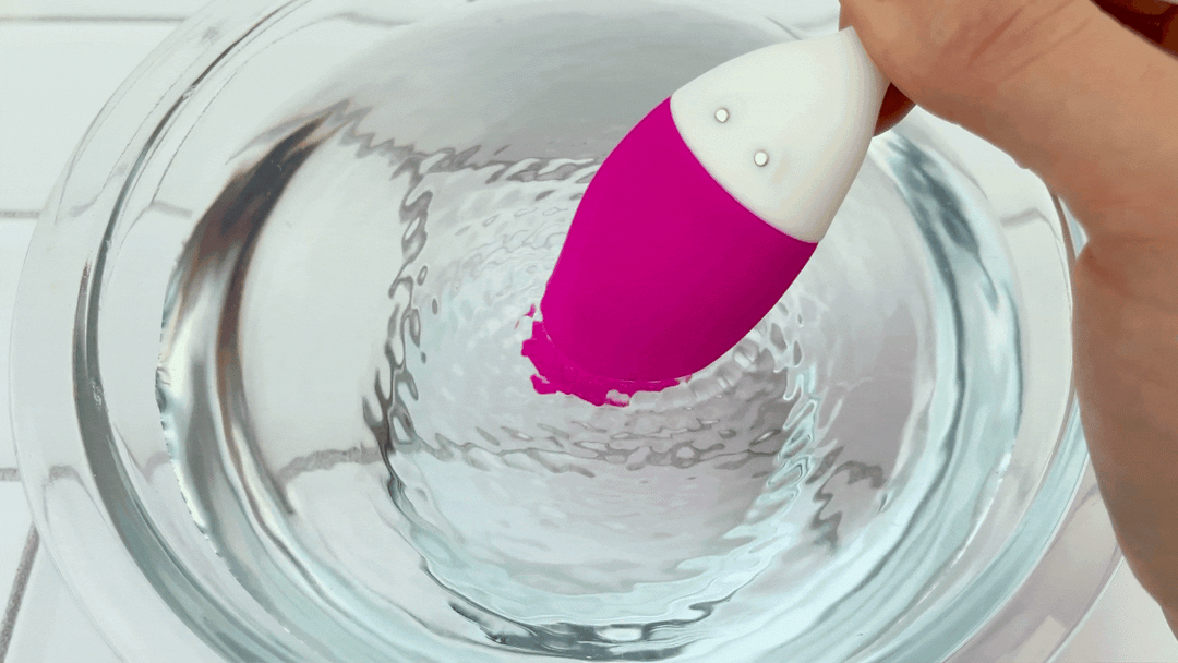 GIF of Essence Wireless Remote Control Bullet Vibrator in bowl of water 