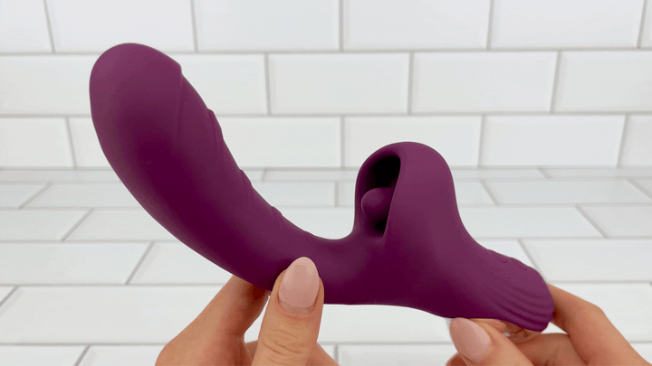 GIF of Licking Dual Action Vibrator product in full motion 