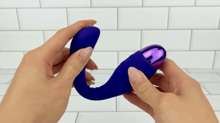 GIF of Flexi-G Vibe being bent at thin neck 