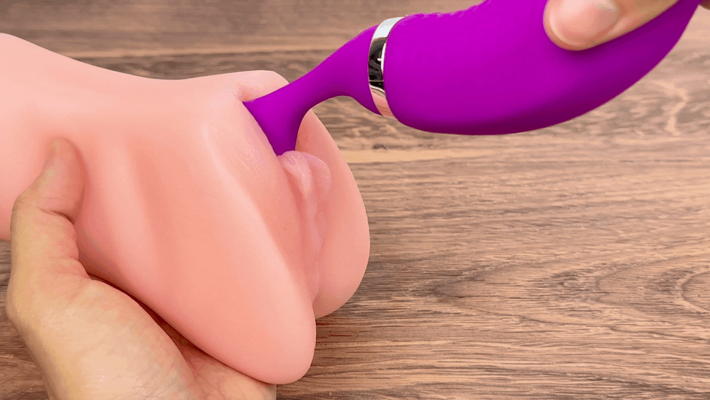 GIF of Duo Tease being used on a model of a vagina