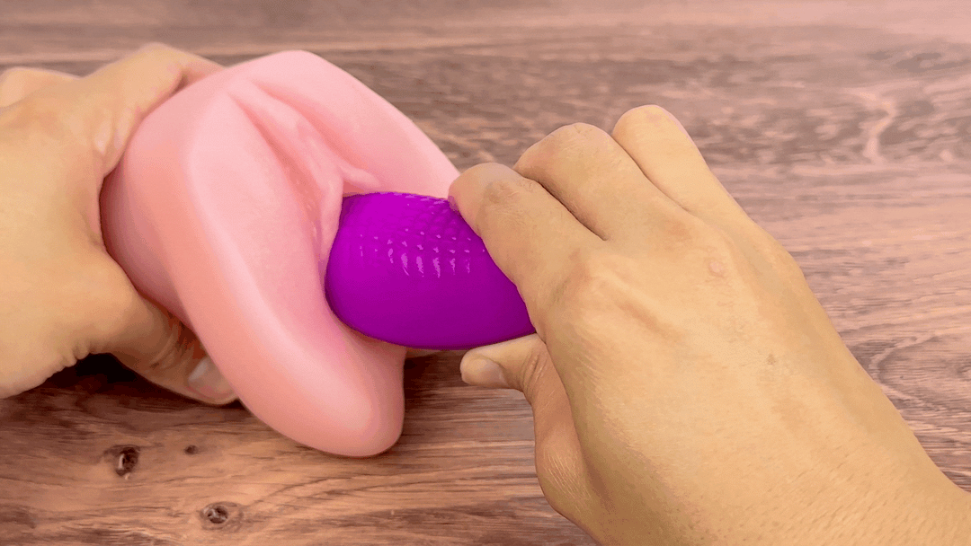 GIF of Duo Tease being used on a model of a vagina