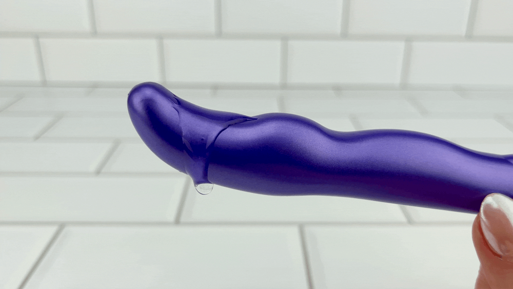 GIF of G-Spot Finder from TooTimid close up of powerful vibrations 