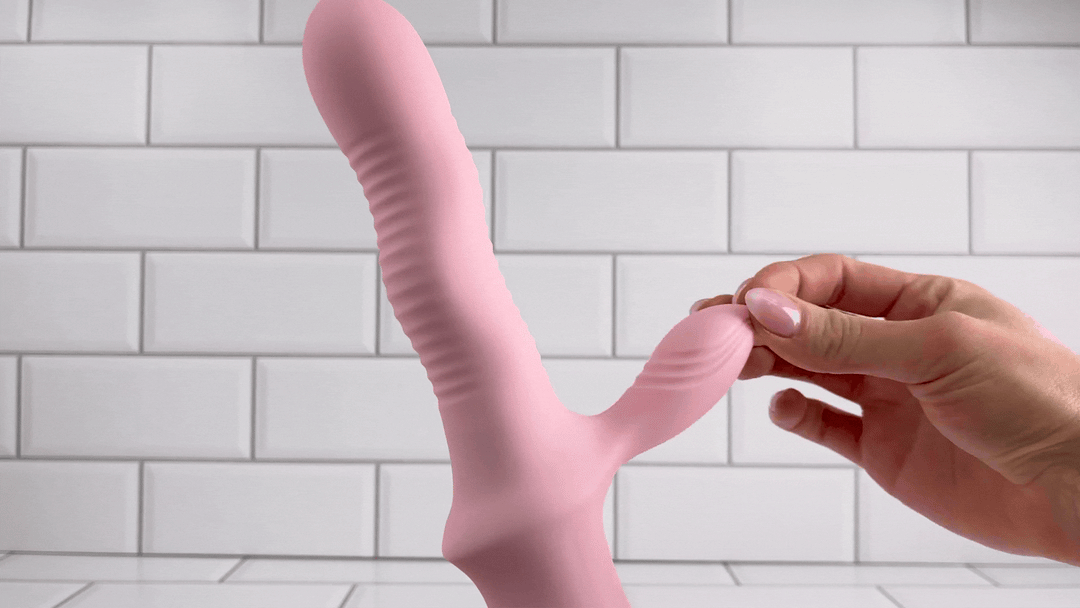 GIF of ribbed rolling wave rabbit being flexed to demonstrate bend-ability 