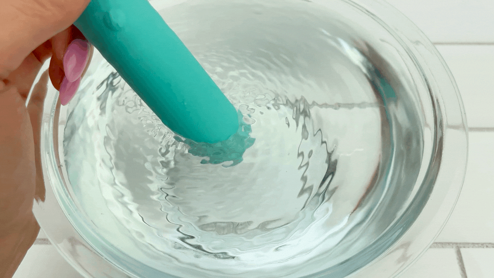 GIF of Beaded Vibrating Bullet - Powerful Clit Stimulator vibrating in bowl of water 