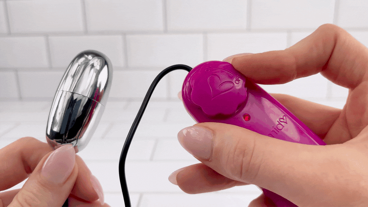 GIF of #1 selling vibrator bullet being turned on/off with turn dial 