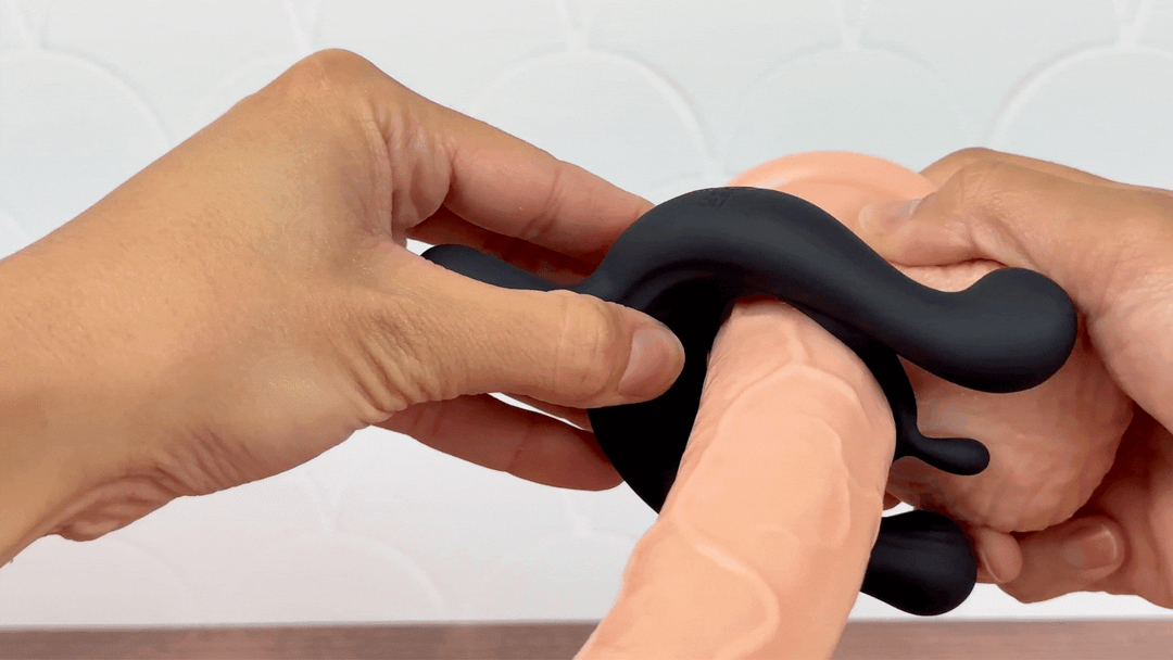 GIF of cock ring on a model of a penis showing the stretch of the cock ring