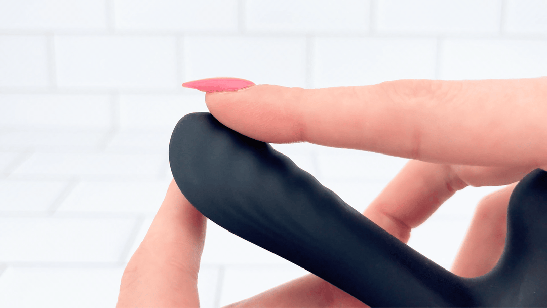 GIF of Meraki Wireless Vibrating Cock Ring rippled texture 