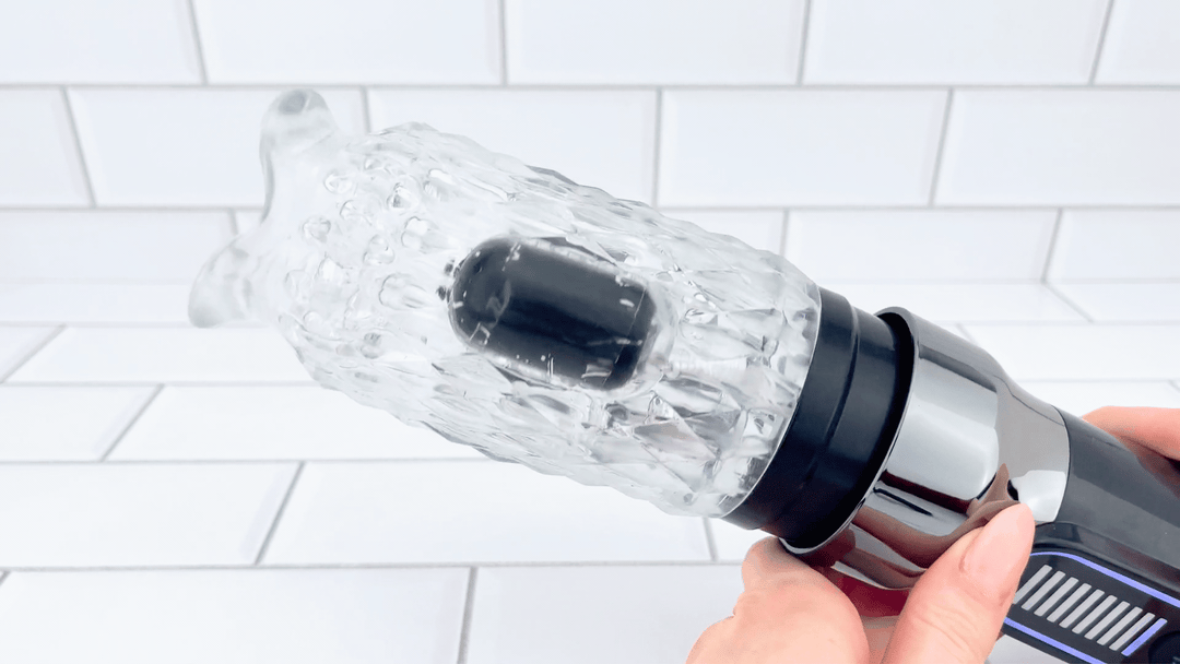 Automatic Vibrating Male Masturbator thrusting and rotating 