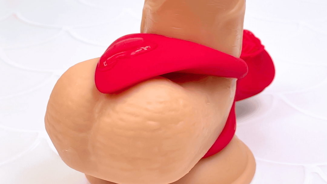 GIF of Lover's Rose Dual Cock-ring vibrations on balls 