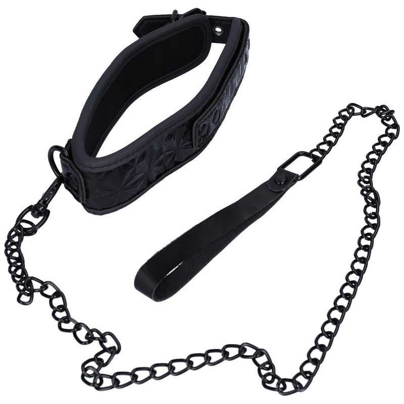 Adjustable bondage collar with metal leash