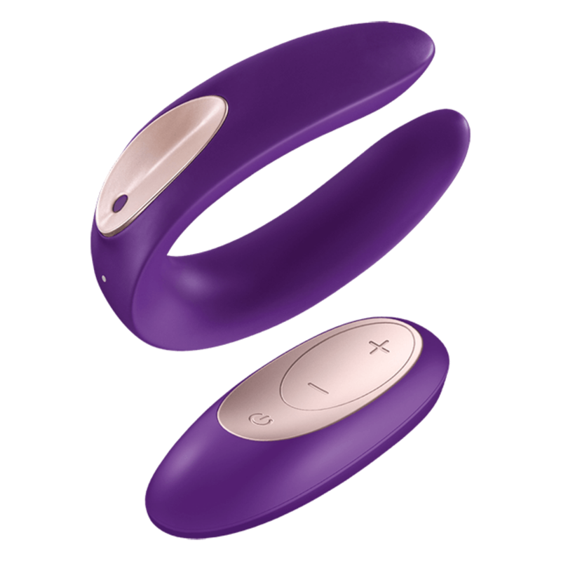 Image of the vibrator next to the remote controller. This couples vibe is perfect for stimulating both partners at the same time! Channel through the 10 different vibration patterns until you and your partner find your favorite. Purchase this intense vibe by Satisfyer today!