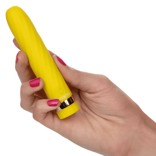 Picture of the vibrator being held.