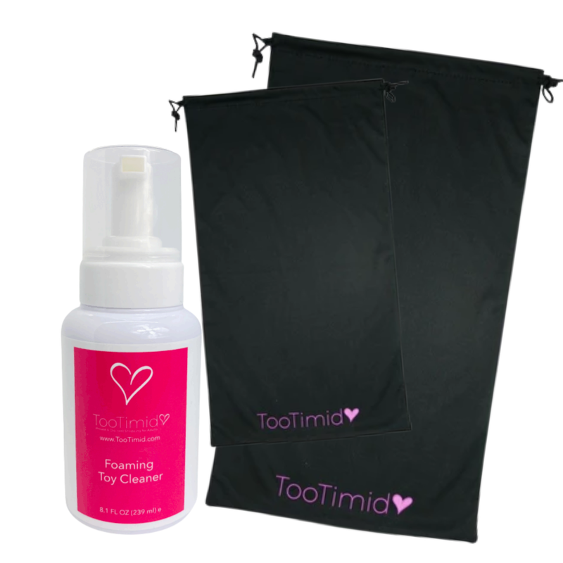 Image of the toy cleaner and the two storage bags.
