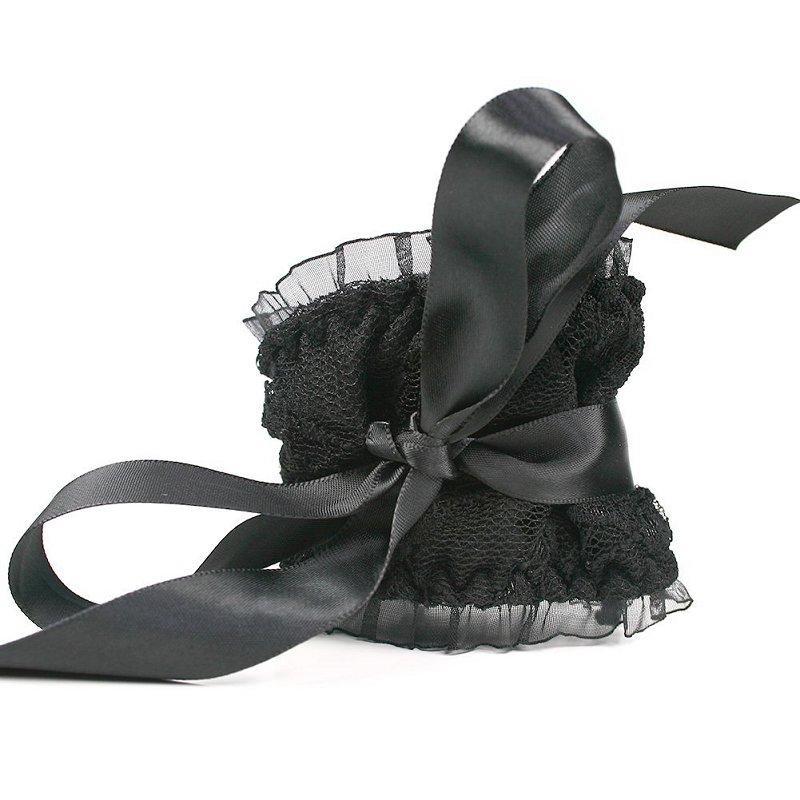 Seduce Me Lace Mask and Cuffs - Bondage
