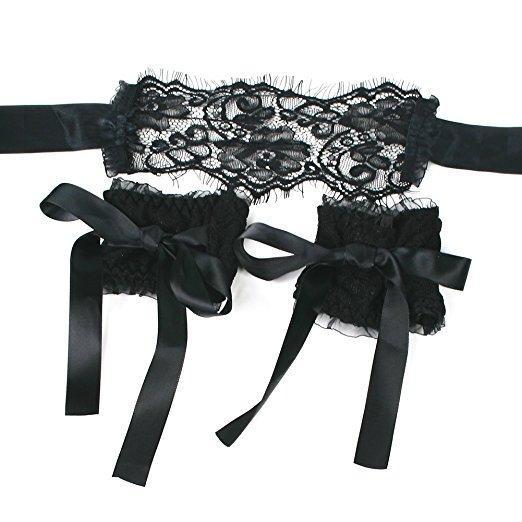 Seduce Me Lace Mask and Cuffs - Bondage
